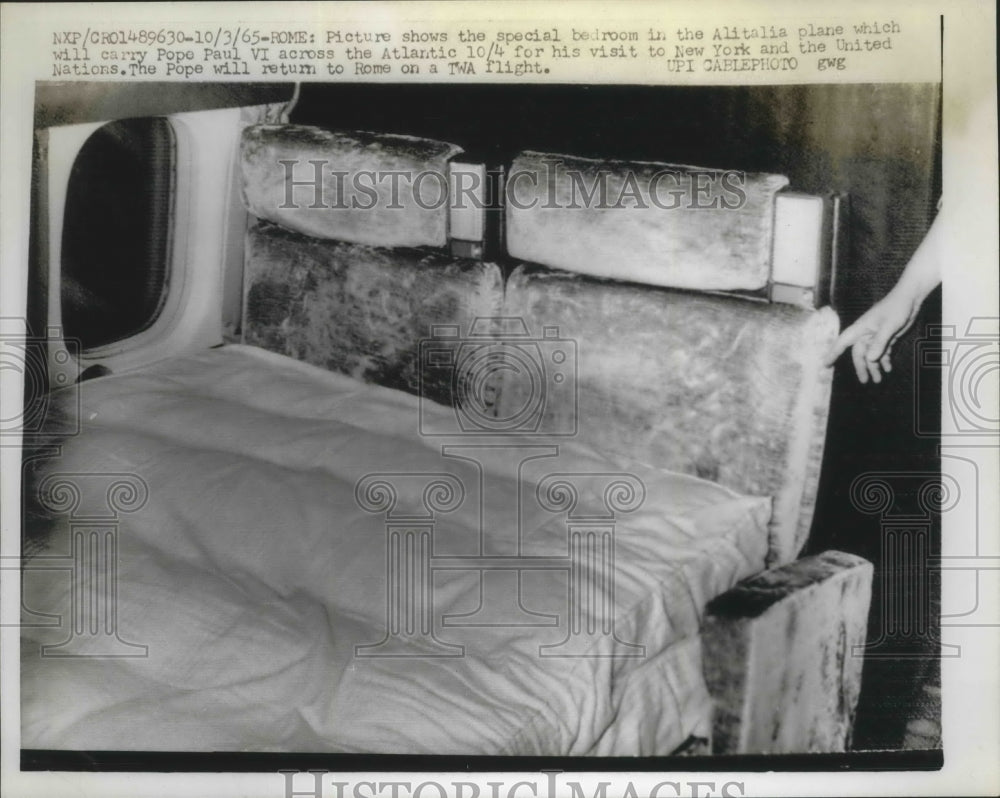 1965 Press Photo Bedroom in the Alitalia Plane Which Will Carry Pope Paul VI