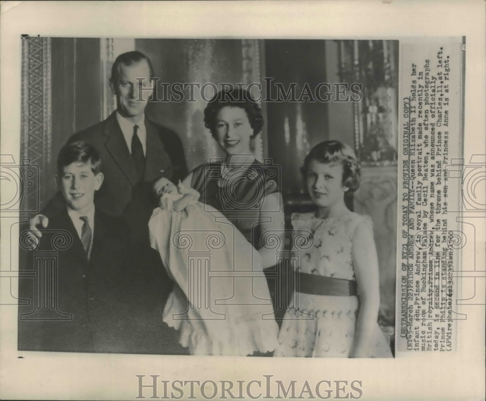 1960 Press Photo Queen Elizabeth with Family After Announcing Prince Andrew- Historic Images