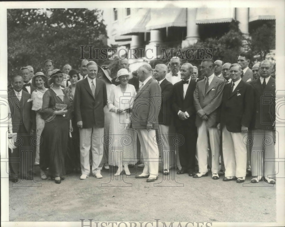 1932 Press Photo Pres Hoover & Mrs Hoover Host Luncheon on White House Lawn