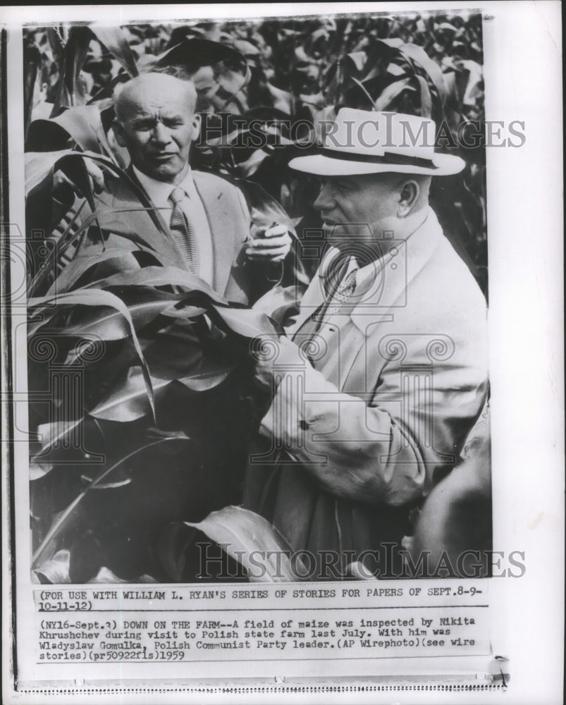 1912 Press Photo Nikita Khrushchev and Wladyslaw Gomulk Inspect Field of Maize- Historic Images