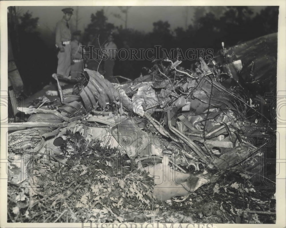 1941 Press Photo Curtiss P-40 Plane Blazes in Field Northeast of Eastport 1 Dead- Historic Images