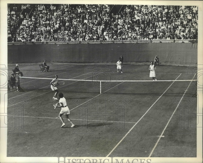 Load image into Gallery viewer, 1934 Press Photo Women's Natl. Tennis Championship at West Side Tennis Club
