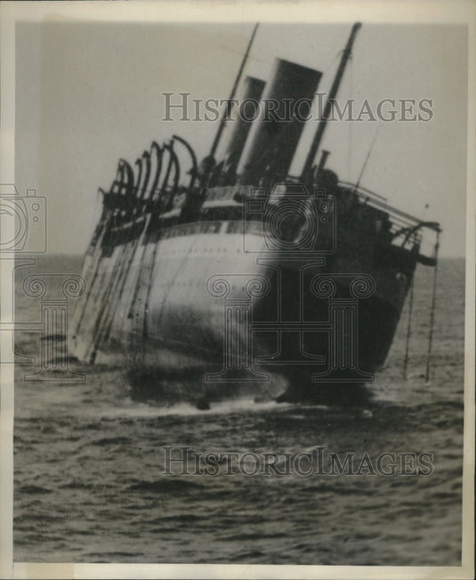 1939 Press Photo French Bretagne Sinks After German U-Boat Torpedo Attack 7 dead