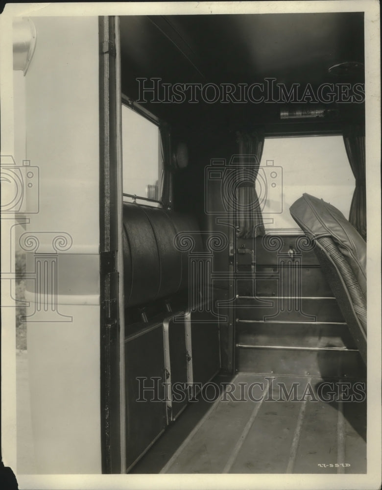 1928 Press Photo Type "Y" Parlor Coach, 29 Passengers, Motor Coach Division