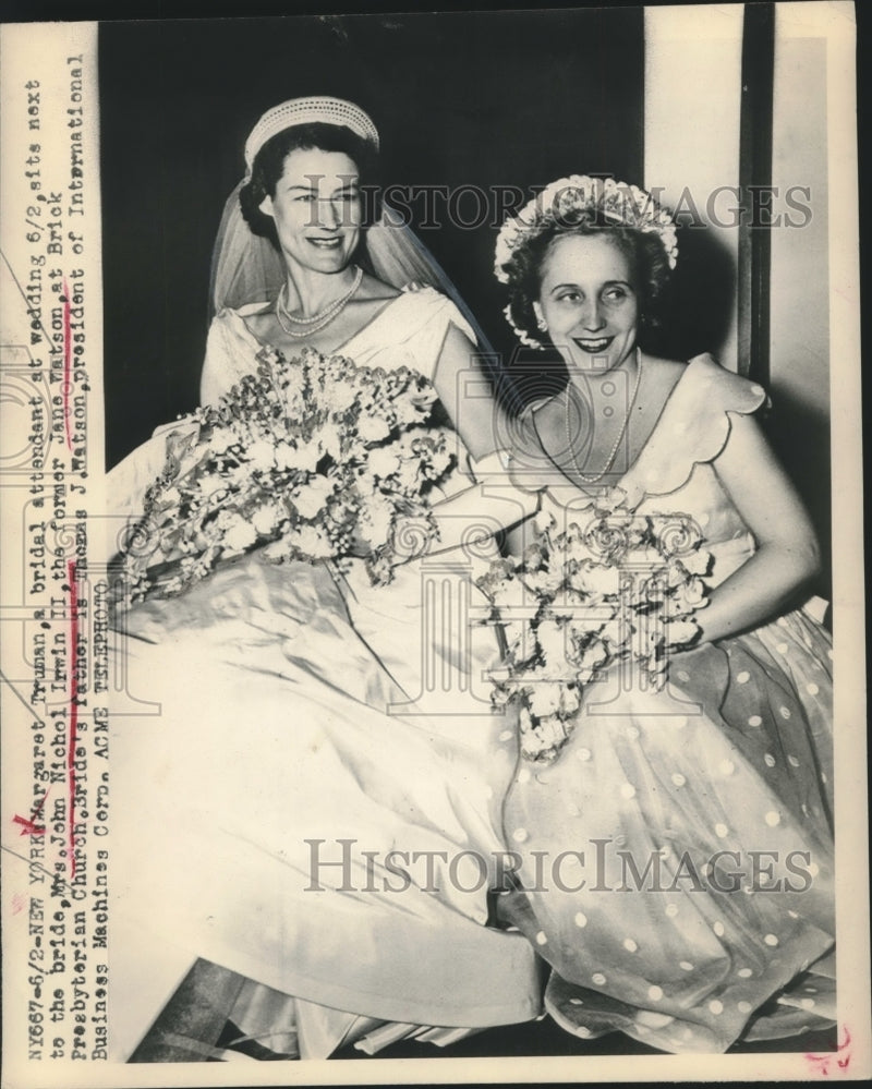 Load image into Gallery viewer, 1949 Press Photo Margaret Truman bridal attendant for Mrs John Nichol Irwin II
