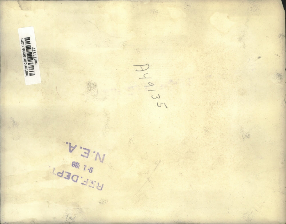 1938 Press Photo Chas. E. McDonald and Mrs. Karl Krueger in a Hollywood shooting