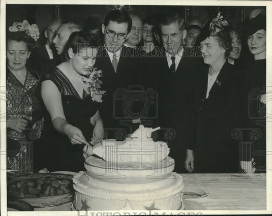 1943 Press Photo Russian revolution 26th anniversary at Embassy in DC