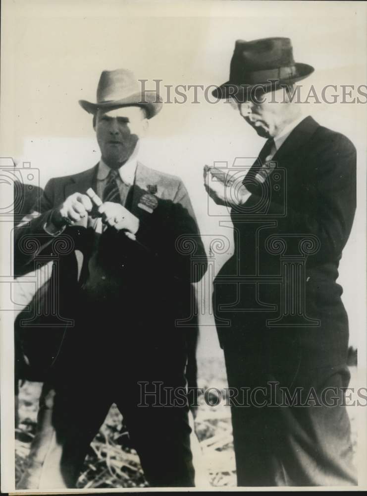 1938 Press Photo Hollis Gray &amp; Aubrey Gates delegates to Farm Bureau Convention- Historic Images