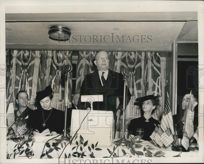 Load image into Gallery viewer, 1938 Press Photo Sen. Wheeler speaks at the Town Hall luncheon in New York City
