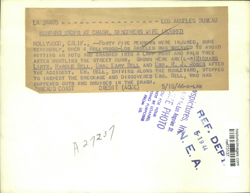 1944 Press Photo Passengers Injured in Hollywood-Los Angeles Bus crash