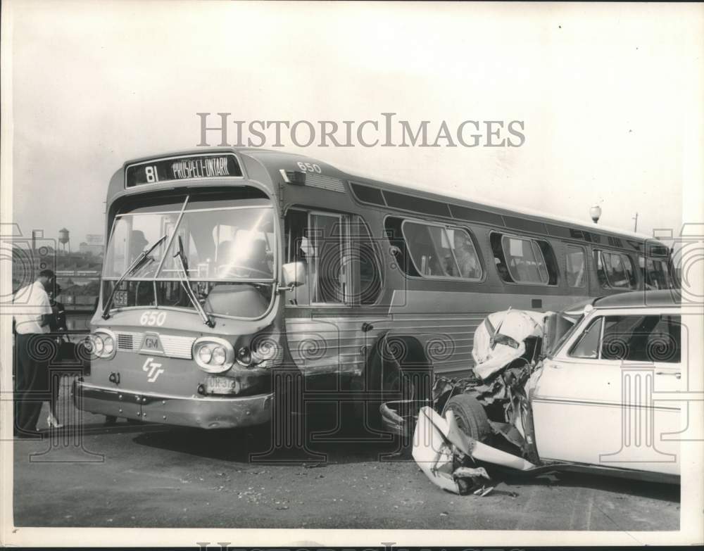 Press Photo Crash On Eagle Romp - nef73145