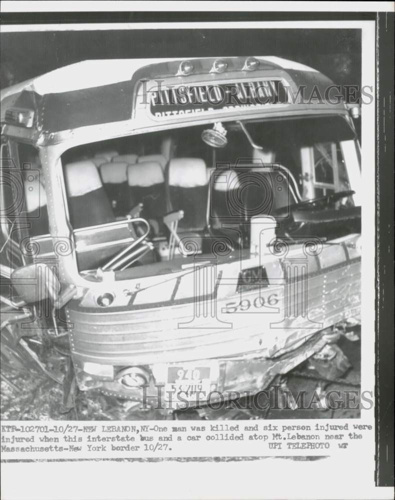 1962 Press Photo Wreckage of interstate bus in collision near New Lebanon, NY- Historic Images