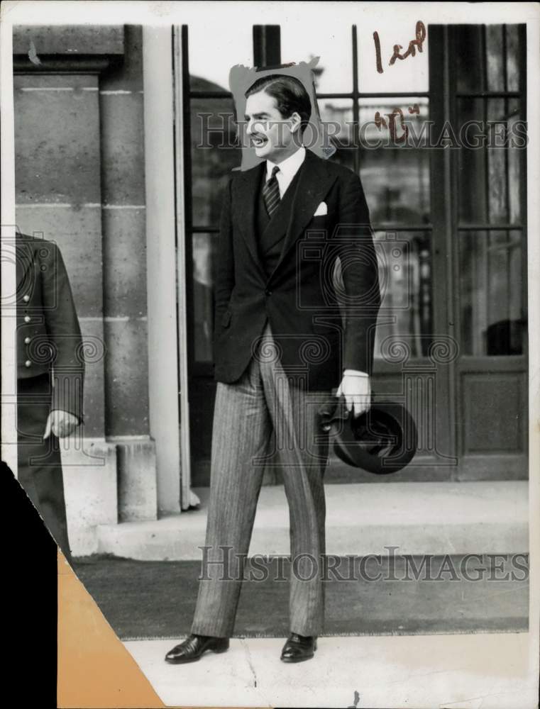 1935 Press Photo Capt. Anthony Eden leaves British Embassy in Paris, France- Historic Images