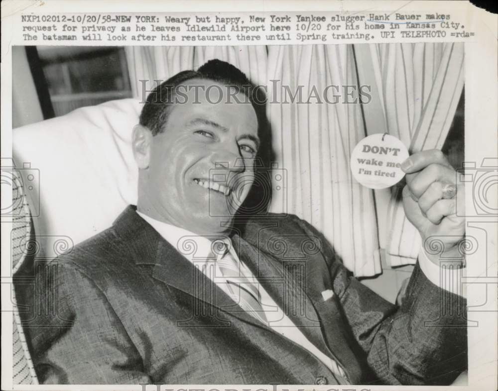 1958 Press Photo Yankees Hank Bauer says &quot;Don&#39;t wake me&quot; on trip home, New York- Historic Images