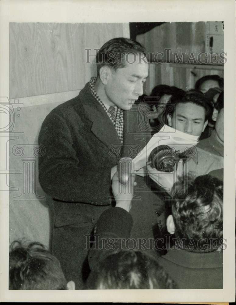 1950 Press Photo Ritsu Ito at Enlarged Central Committee meeting, Japan- Historic Images