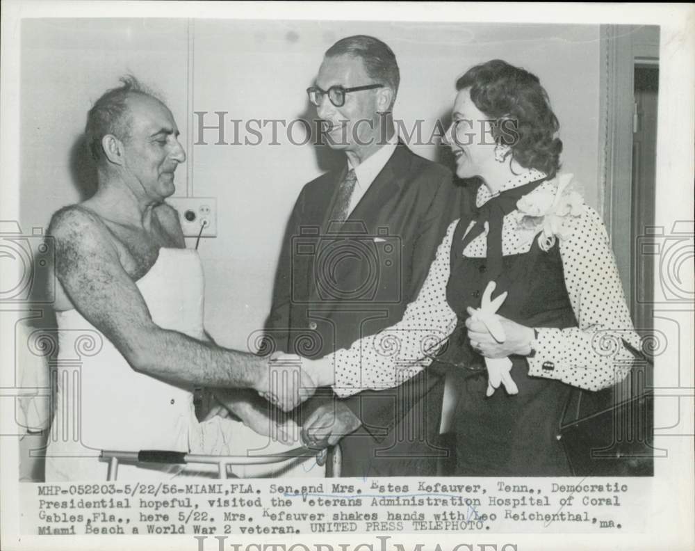 1956 Press Photo Sen/Mrs Kefauver greet Leo Reichenthal at VA hospital Miami FL- Historic Images