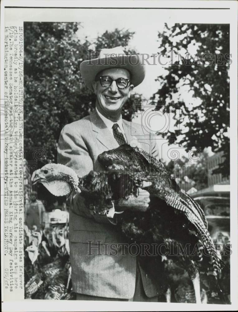 1956 Press Photo Sen. Estes Kefauver gets turkey at King Turkey Day, Minnesota- Historic Images