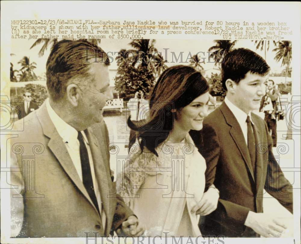 1968 Press Photo Barbara Jane Mackle and family hold a press conference in Miami- Historic Images