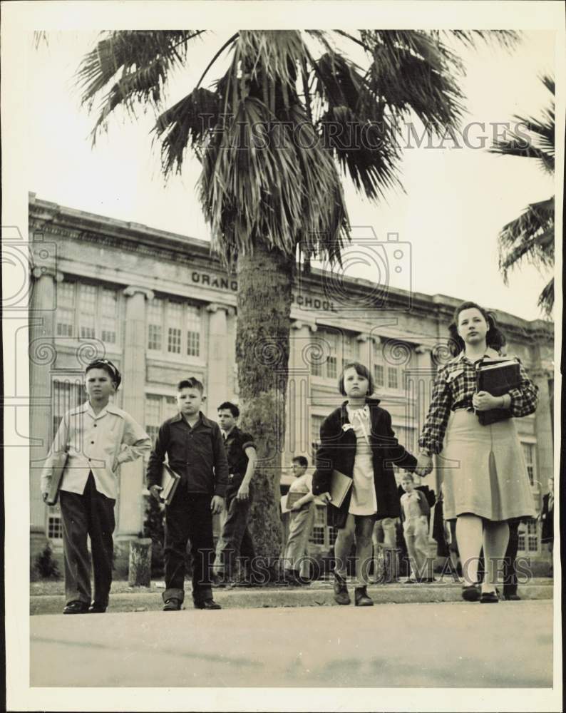 1948 Press Photo Black Bayou students leaving school in Orange, Texas- Historic Images