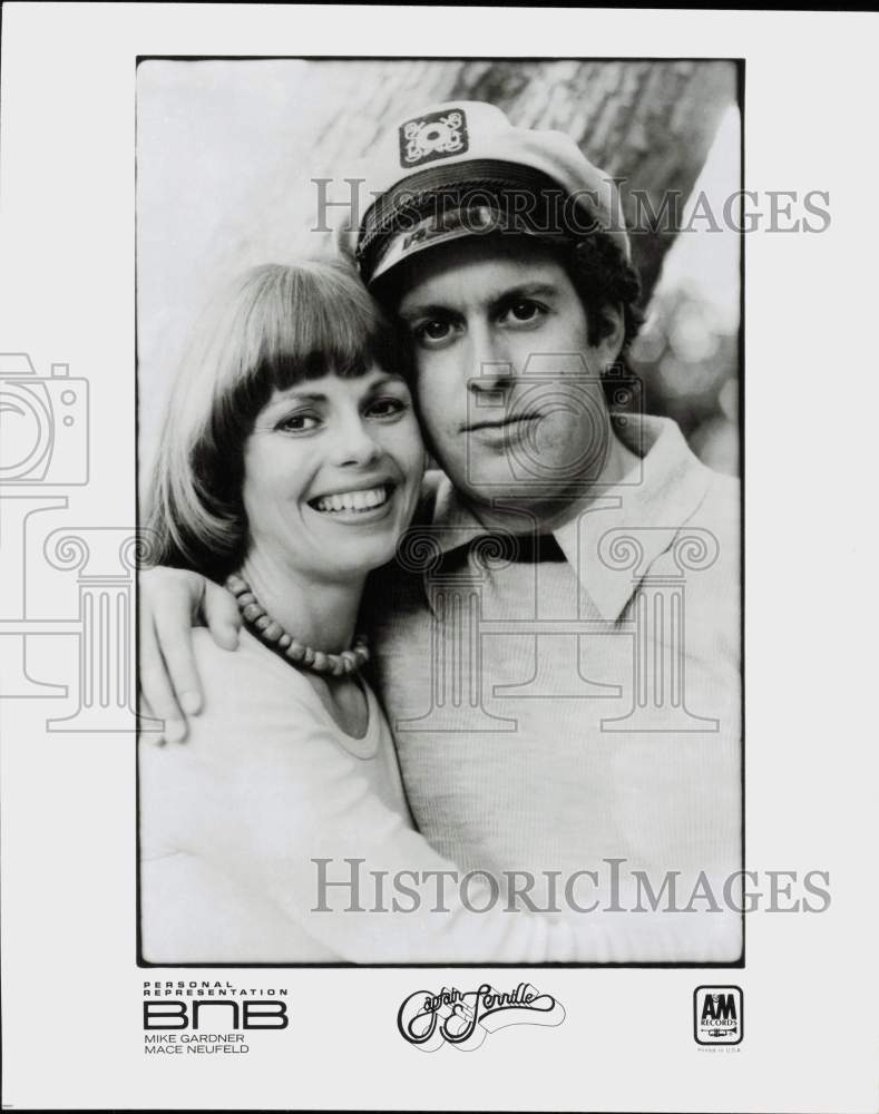 Press Photo Singing duo Captain and Tennille - nei20056- Historic Images