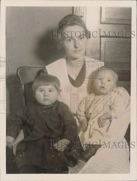 1921 Press Photo Ethel Davis, Maxine and Rolland, 