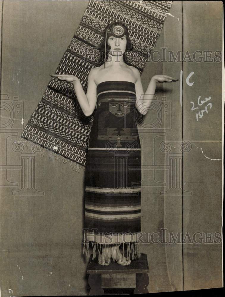 1923 Press Photo Peggy Martin as King Tut&#39;s sister at Playboy&#39;s Ball, New York- Historic Images