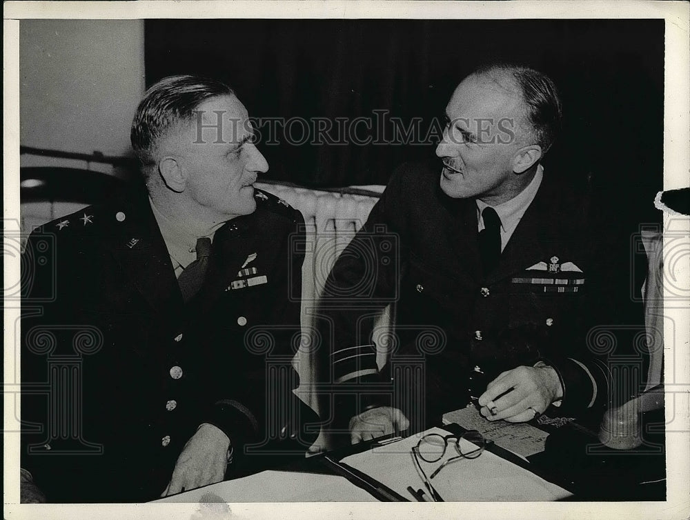 1942 Press Photo Maj.Gen.Carl Spaatz, Chief of US AAF in Europe and Richard Peck