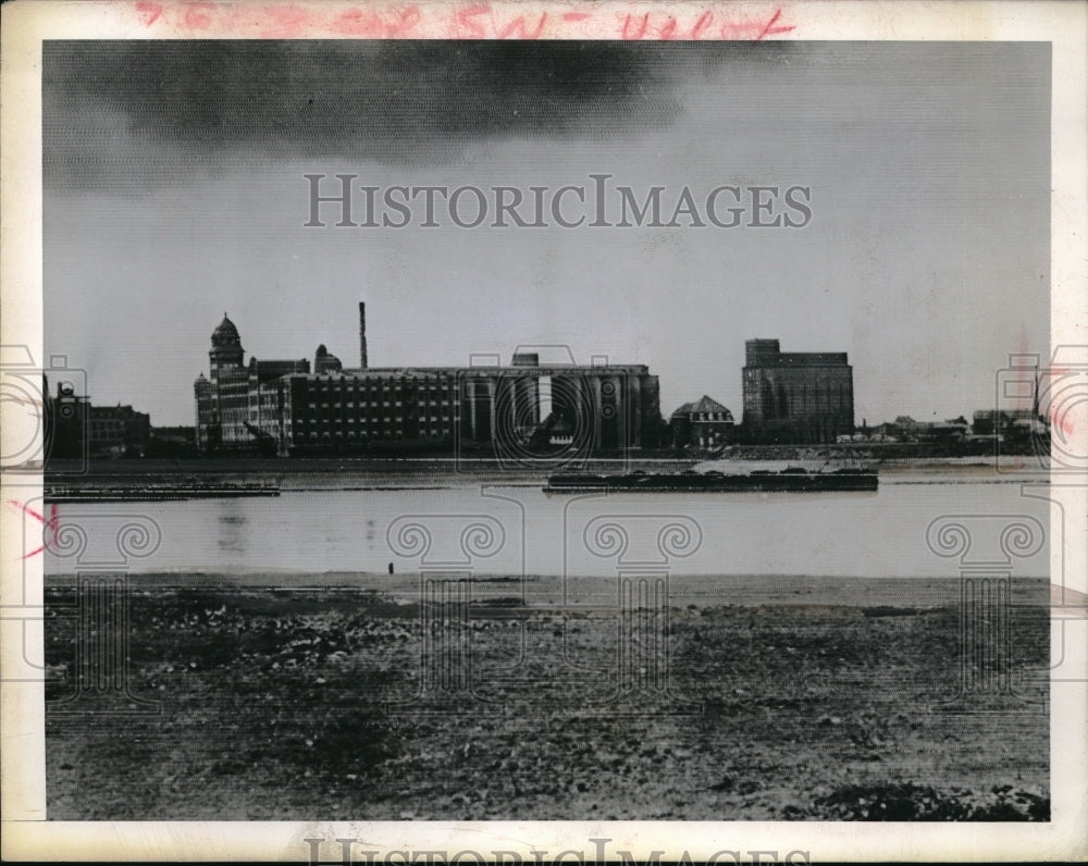 1945 Press Photo Strategic Dusseldorf under the eyes of US forces in Germany