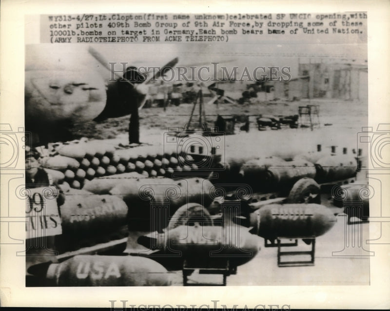 Load image into Gallery viewer, 1945 Press Photo Bombs dropped by 9th U.S. Army Air Force in Germany,
