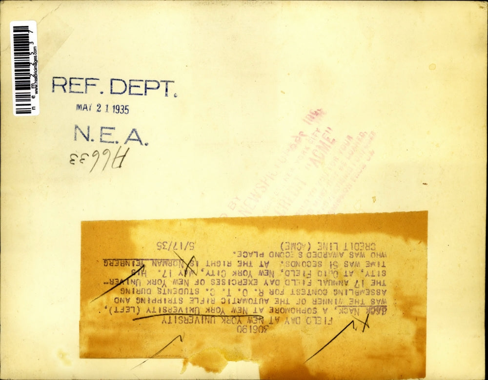 1935 Press Photo Automatic Rifle stripping & assembling contest for ROTC Student