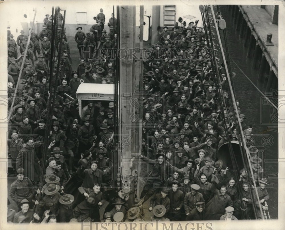 1927 Press Photo New Enlisted U.S. Army Soldiers abroad Transport St.Mihiel.