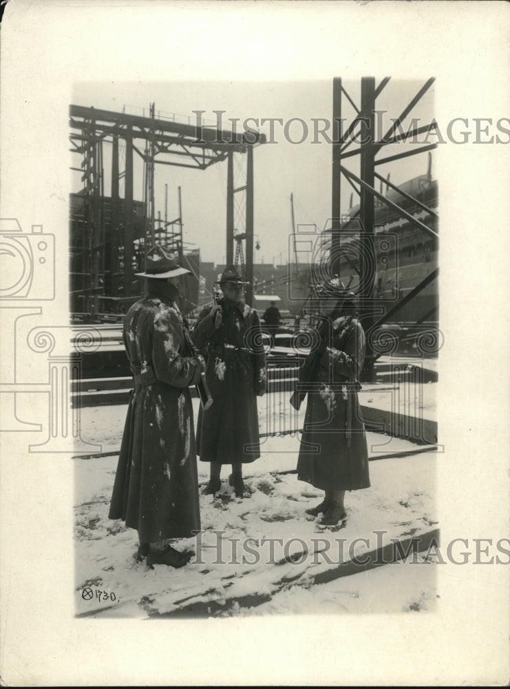 1919 Press Photo U.S. Army Soldiers on duty during Winter.