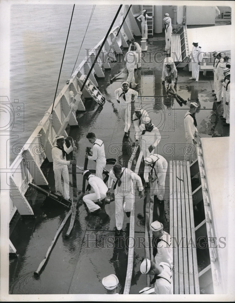 1937 Press Photo NY State Merchant Marine Academy, ship & sailors