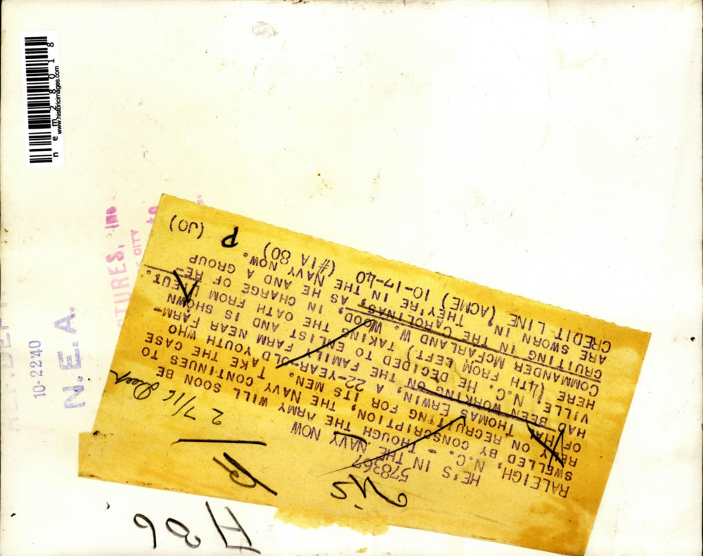 1940 Press Photo Navy Recruits sworn at U.S. Navy Recruiting Station.