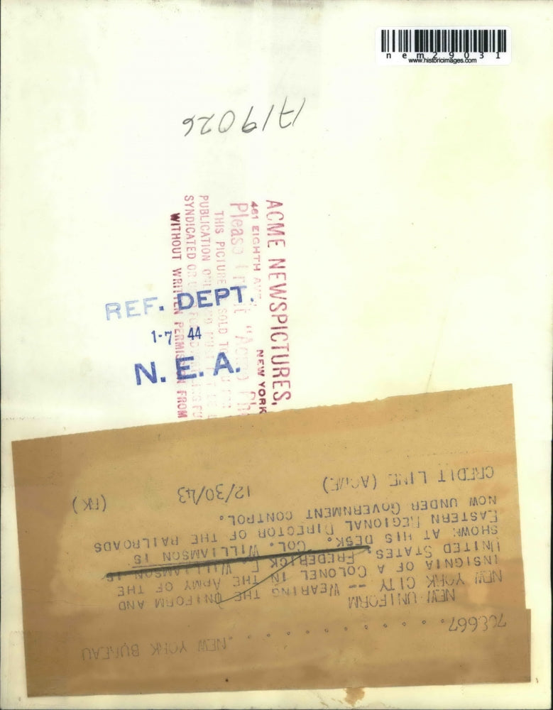 1943 Press Photo NYC, Colonel Frederick E Williamson at his desk