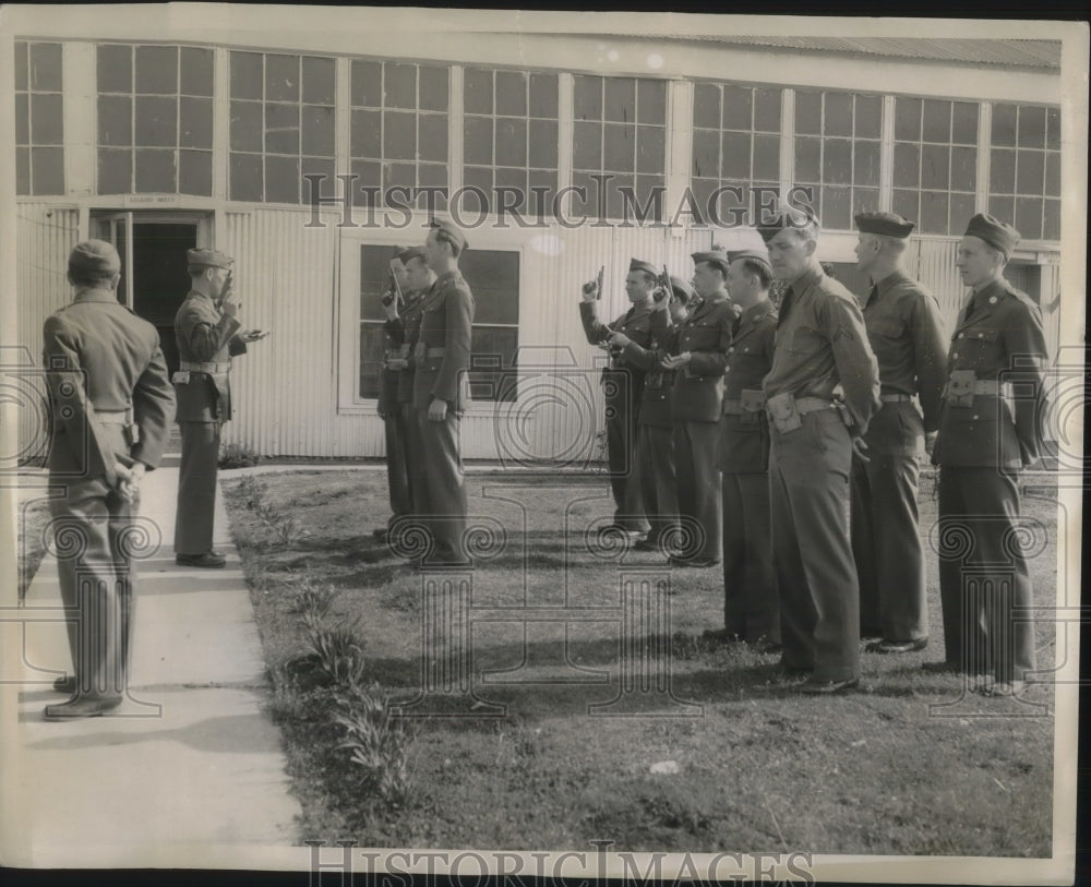 1941 Press Photo Old Guard patrol at Pope Field & new guard
