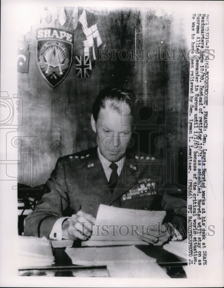 1962 Press Photo General Lauris Norstad at his desk at SHAPE headquarters France- Historic Images