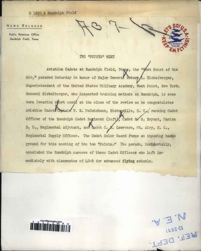 1941 Press Photo Maj Gen Robert Eichelberger at Randolf Field Texas