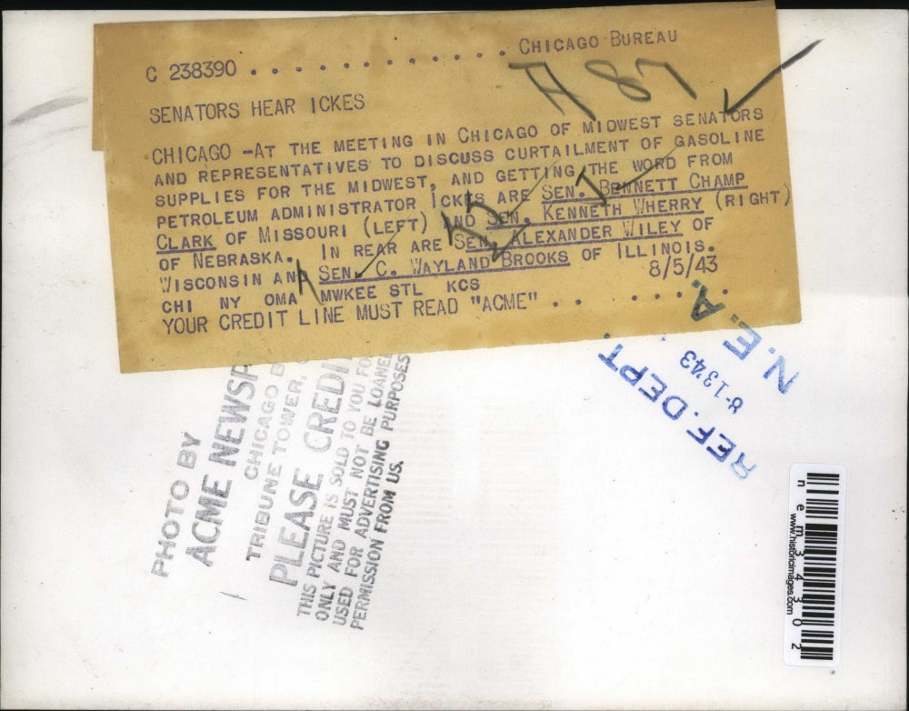 1943 Press Photo Chicago, Illinois Midwest Senators Meet on Gasoline Curtailment