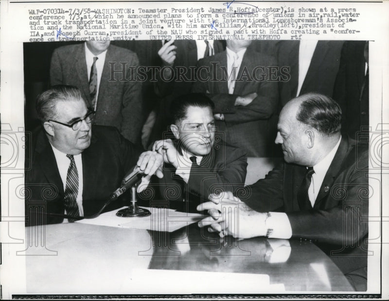 Load image into Gallery viewer, 1958 Press Photo Teamster Pres James Hoffa Shown at Press Conference - nem34458
