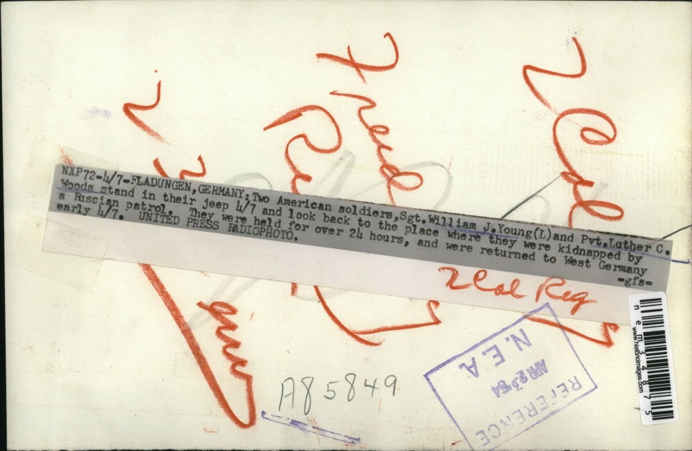 1954 Press Photo Sgt William J. Young & Pvt Luther C Woods Two American Soldiers