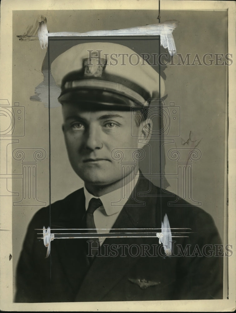 1925 Press Photo Lt Gen Ralph A Ofstie U.S. Navy to Pilot Navy R3C-1 Seaplane- Historic Images