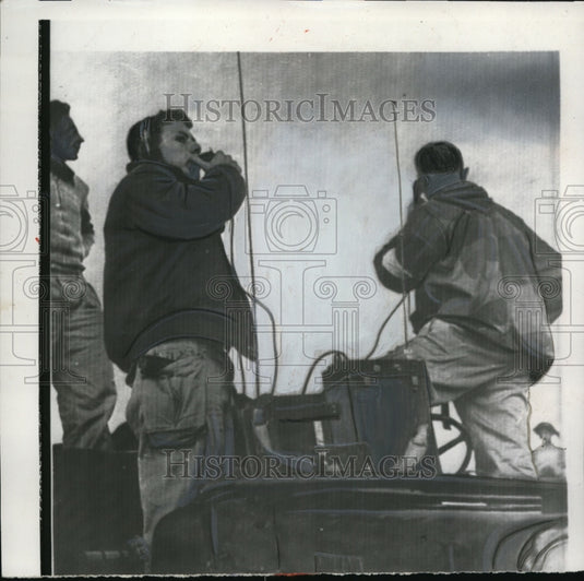 1956 Press Photo Israeli Radio Operators in Tel-Aviv during Egyptian Advance
