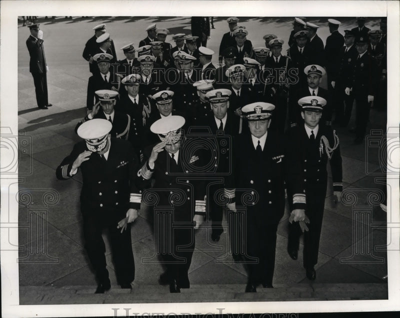 Load image into Gallery viewer, 1941 Press Photo Chiefs of Latin Navies Arrive in New York for inspection tour
