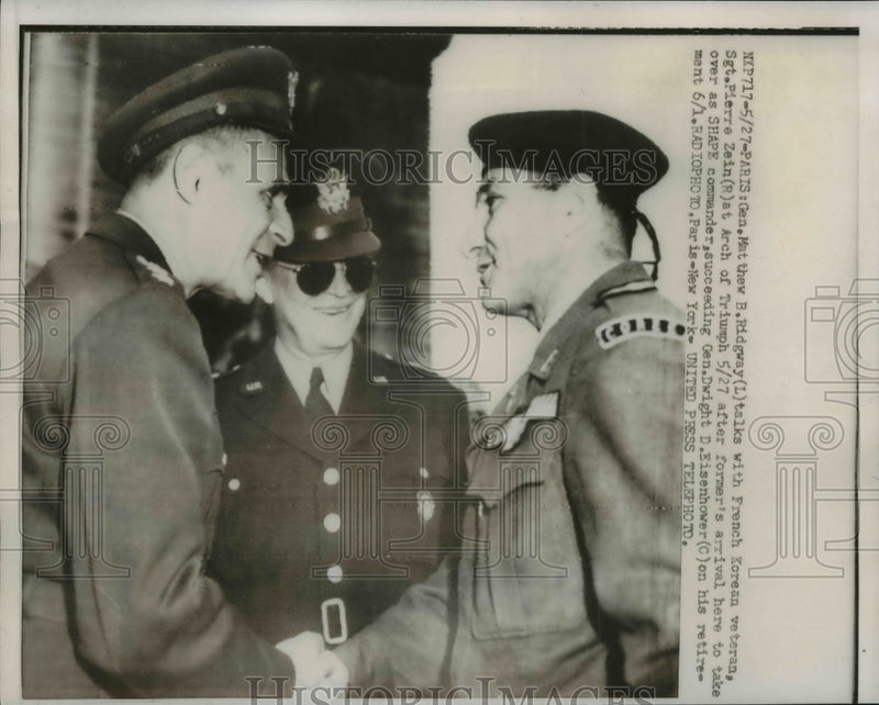 Load image into Gallery viewer, 1952 Press Photo Gen Matthew B Ridgway Talks with French Korean Vet Pierre Zein
