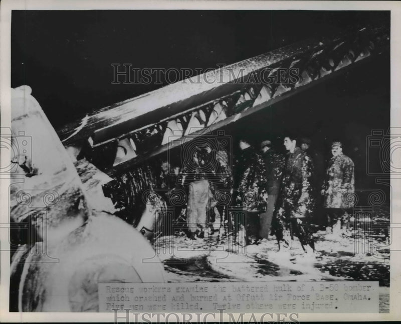 Load image into Gallery viewer, 1952 Press Photo Rescue Workers Examine Battered Hulk of Crashed B-50 Bomber
