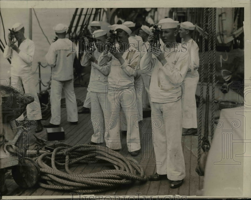 Load image into Gallery viewer, 1919 Press Photo Midshipmans maneuvers taught to gobs aboard training ship
