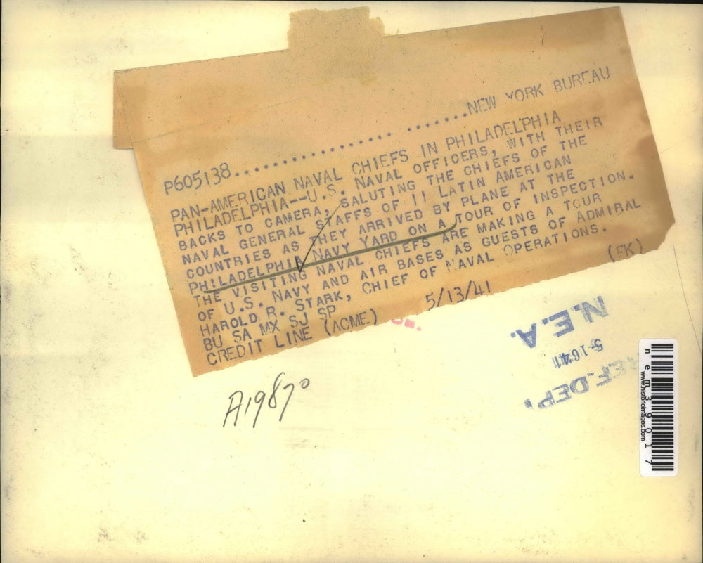 1941 Press Photo US Navy Officers salute Latin Navy Chiefs - nem39017