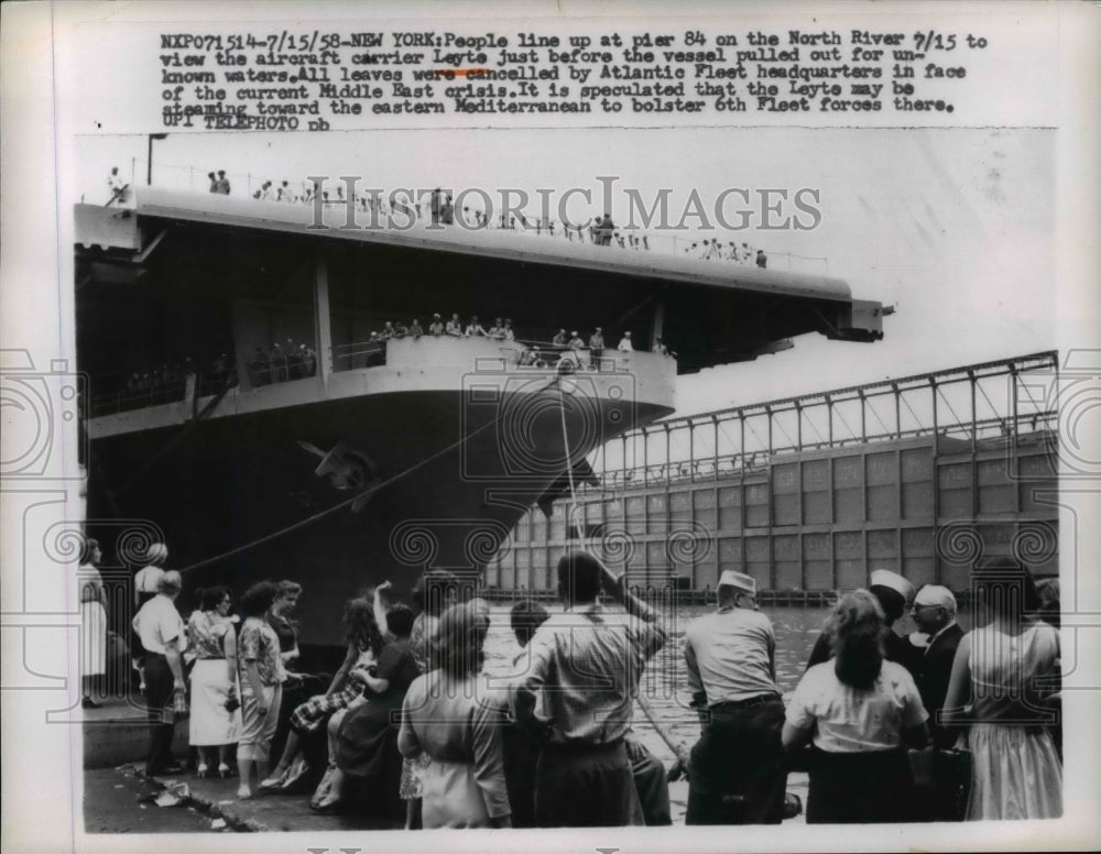 1958 Press Photo Carrier USS Leyte in NYC leaving for unknown destination