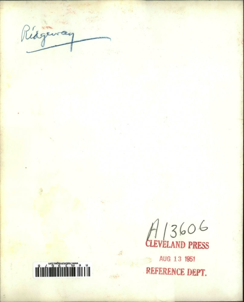 1951 Press Photo General Matthew B Ridgway Visits U.N. Peace Camp in Korea